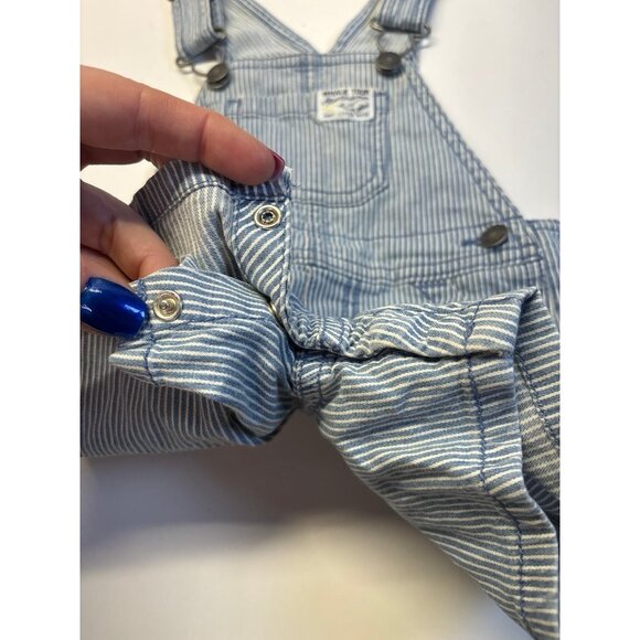 Carters‎ Blue denim stripe Overalls Shorts (6 months) - Picture 7 of 7